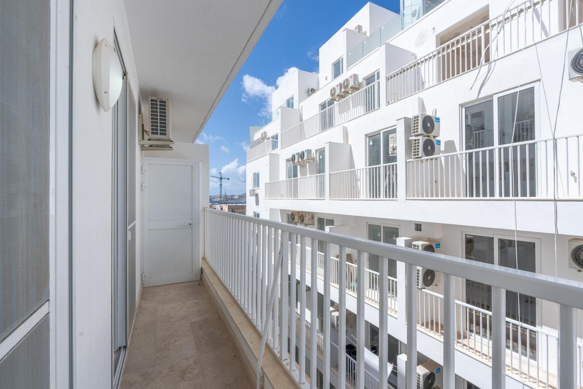 Modern & Luxurious Apartment - Prime Location San Pawl il-Baħar Extérieur photo